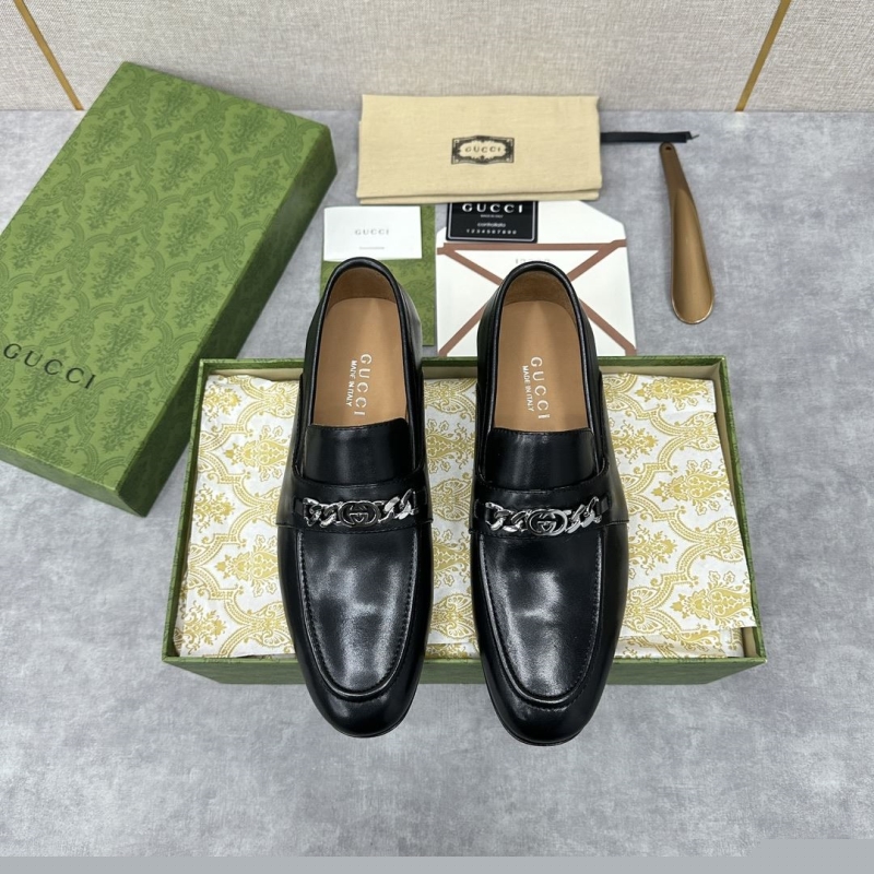 G*u*i leather shoes